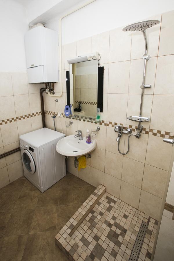 Downtown 3 Bedroom Apartment Sarajevo Exteriör bild